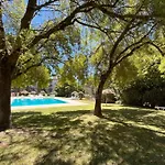 Lägenhet Light-Filled Apartment - Belas Clube De Campo