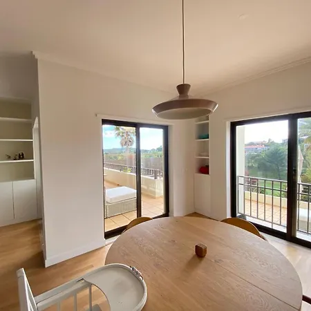 Apartamento Light-filled - Belas Clube De Campo Vale de Lobos